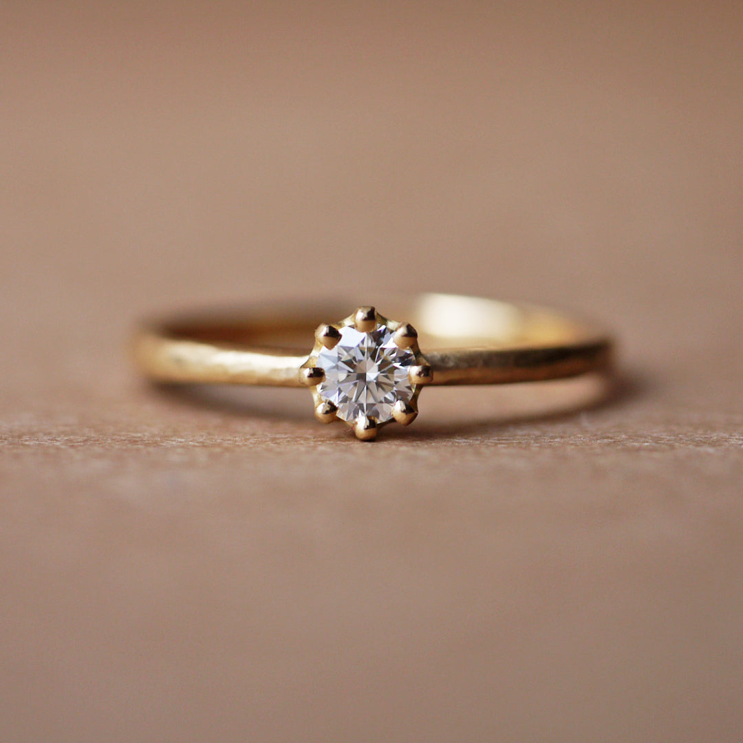 おしゃれなゴールドのリング 香川 高松の婚約指輪 結婚指輪 ジュエリー専門店 アイアイイスズ Villa Jeヴィラージュ